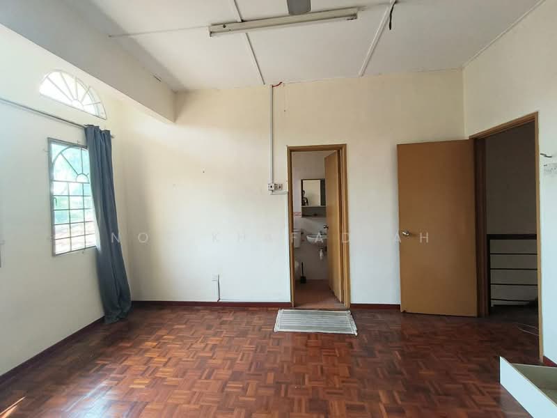 Rumah Teres 2 Tingkat untuk Dijual di Seksyen 32, Kemuning Green Ville (Shah Alam) - Nor Khafadzah - Interior - PropertyGuru.com.my