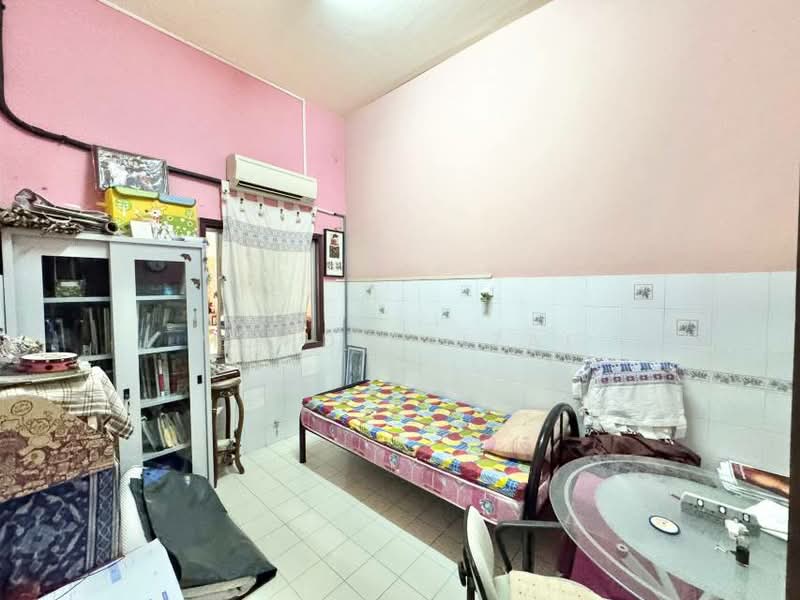 Rumah Teres 2 Tingkat untuk Dijual di Ulu Kelang (Kuala Lumpur) - Mohd Faizal - Bedroom - PropertyGuru.com.my