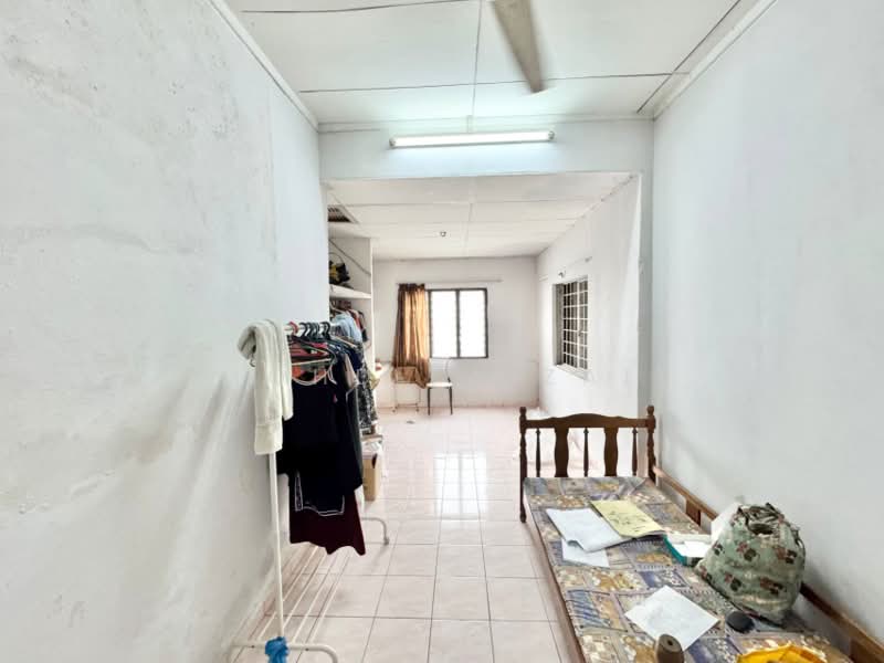 Rumah Teres 2 Tingkat untuk Dijual di Ulu Kelang (Kuala Lumpur) - Mohd Faizal - Bedroom - PropertyGuru.com.my