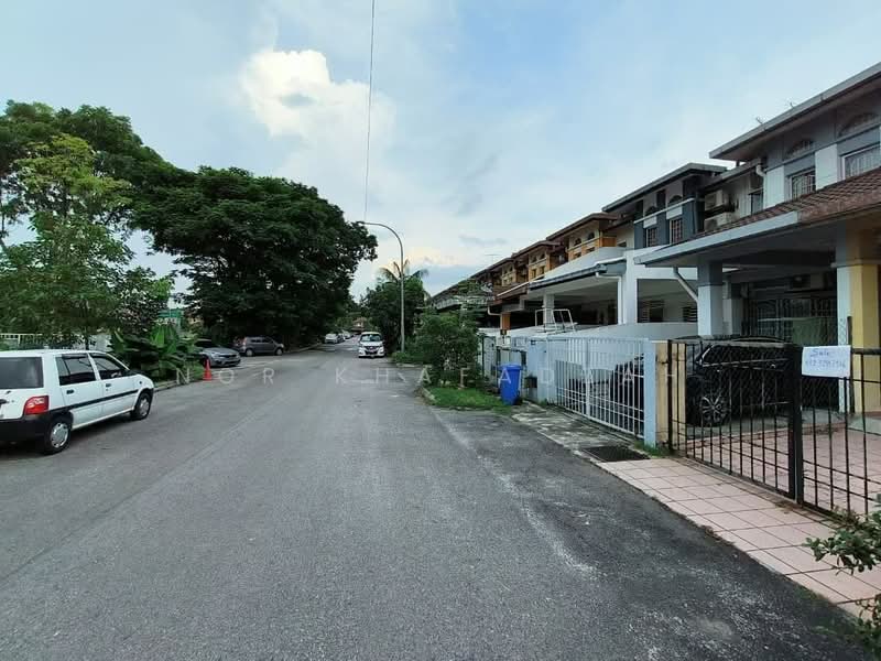 Rumah Teres untuk Dijual di Seksyen 32, Kemuning Green Ville (Shah Alam) - Nor Khafadzah - Exterior - PropertyGuru.com.my