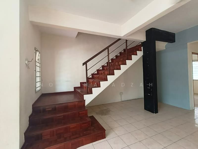 Rumah Teres untuk Dijual di Seksyen 32, Kemuning Green Ville (Shah Alam) - Nor Khafadzah - Interior - PropertyGuru.com.my