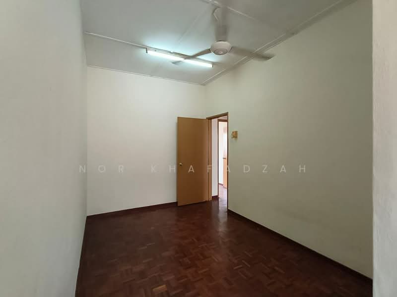 Rumah Teres untuk Dijual di Seksyen 32, Kemuning Green Ville (Shah Alam) - Nor Khafadzah - Interior - PropertyGuru.com.my