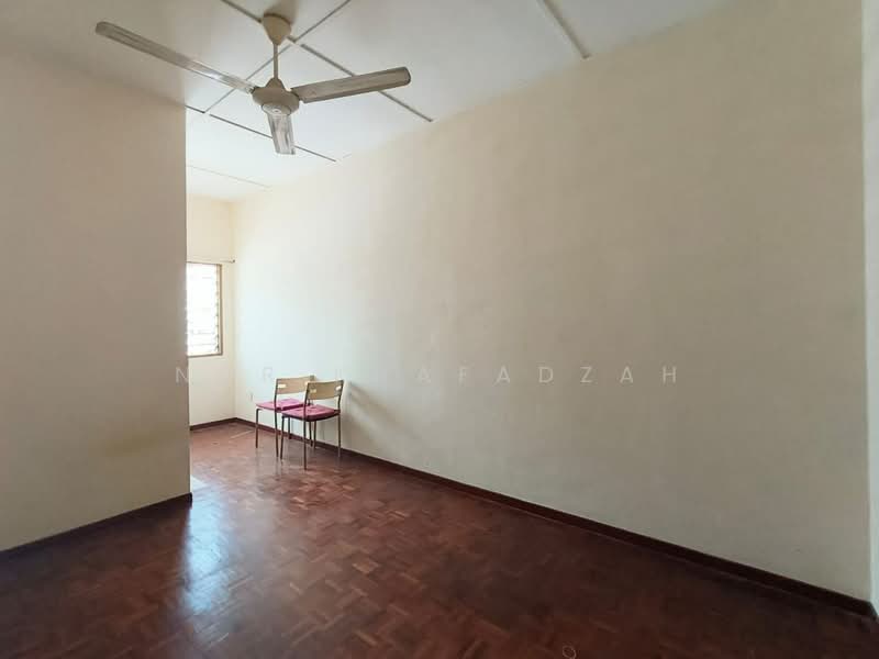 Rumah Teres untuk Dijual di Seksyen 32, Kemuning Green Ville (Shah Alam) - Nor Khafadzah - Interior - PropertyGuru.com.my