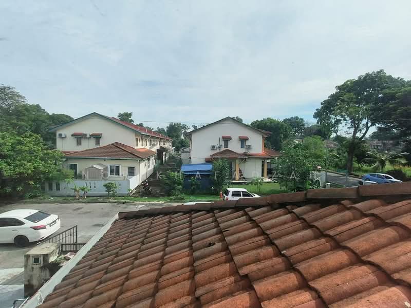 Rumah Teres untuk Dijual di Seksyen 32, Kemuning Green Ville (Shah Alam) - Nor Khafadzah - Exterior - PropertyGuru.com.my
