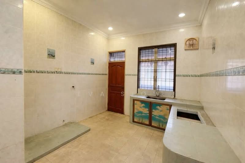 Rumah Teres 1 Tingkat untuk Dijual di Taman Nusa Bestari 2 (Iskandar Puteri (Nusajaya)) - Eva Siow - Kitchen - PropertyGuru.com.my