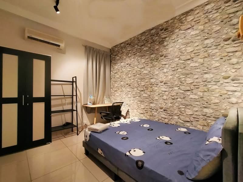 Servis Apartment untuk Dijual di Pacific Place - Thomas Loh - Bedroom - PropertyGuru.com.my
