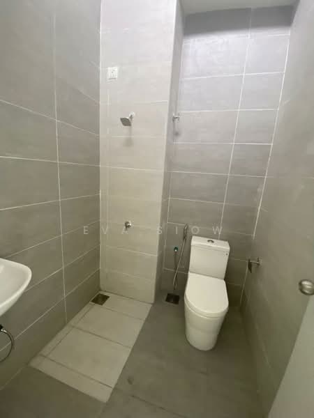 2-storey Terraced House for Sale in Taman Sutera Utama (Skudai) - Eva Siow - Bathroom - PropertyGuru.com.my