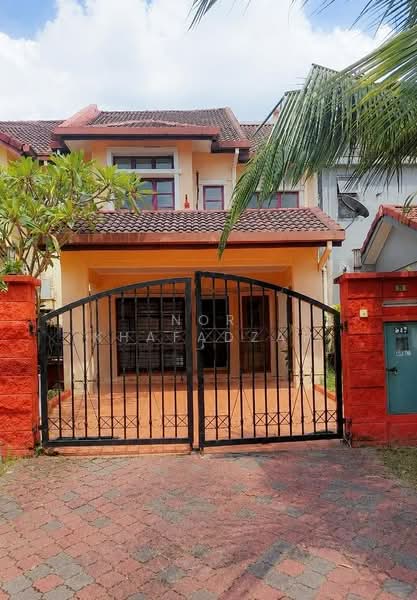 Terraced House for Sale in Bukit Jelutong (Shah Alam) - Nor Khafadzah - Exterior - PropertyGuru.com.my