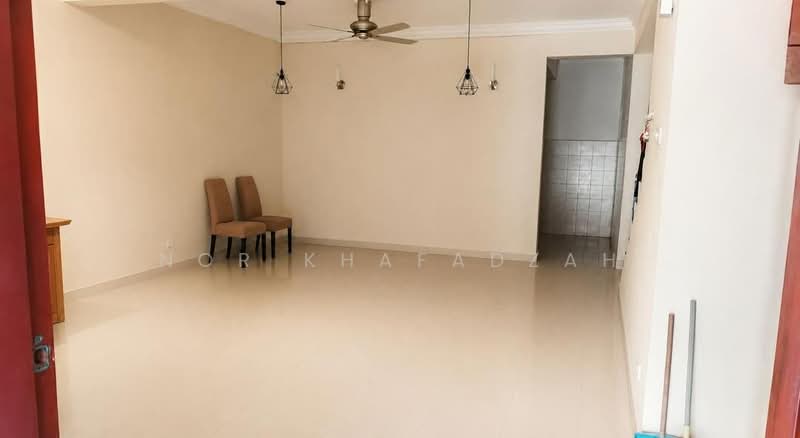 Terraced House for Sale in Bukit Jelutong (Shah Alam) - Nor Khafadzah - Living Room - PropertyGuru.com.my