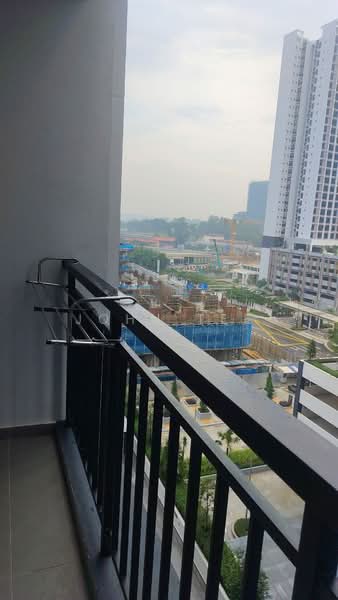 Servis Apartment untuk Disewa di TRELLIS RESIDENCES - John Tee - Balcony - PropertyGuru.com.my