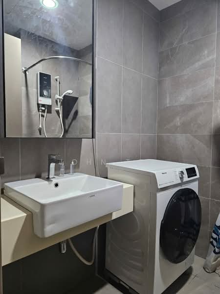Servis Apartment untuk Disewa di Mossaz @ Empire City - John Tee - Bathroom - PropertyGuru.com.my