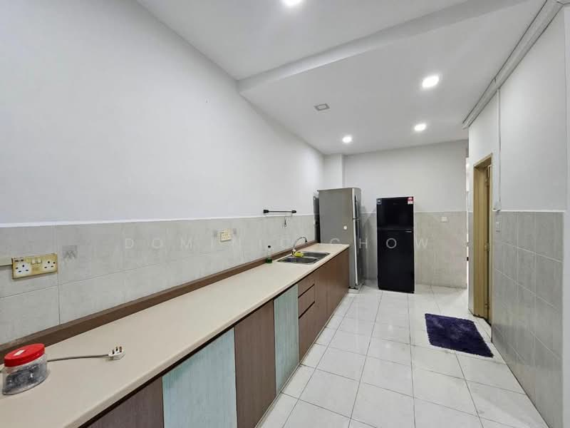 2-storey Terraced House for Rent in Bukit Indah (Iskandar Puteri (Nusajaya)) - Dominic Chow - Kitchen - PropertyGuru.com.my