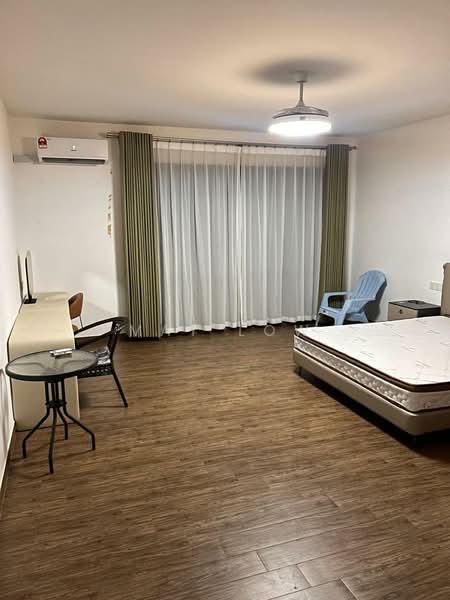 Twin Villa for Rent in Forest City (Gelang Patah) - May Low - forest-city-golf-villa-second-bedroom.jp - PropertyGuru.com.my