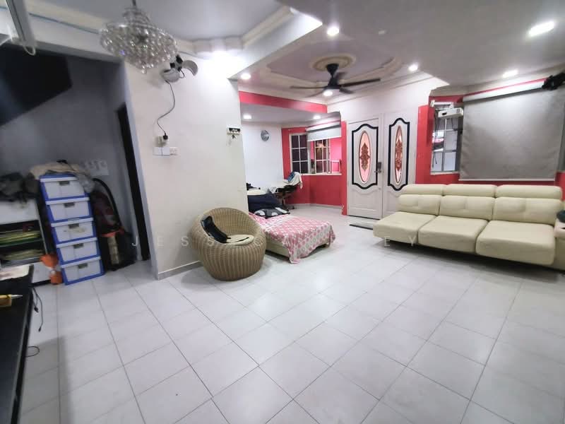 2-storey Terraced House for Sale in Taman Scientex Pasir Gudang (Pasir Gudang) - Jessica Boey - Living Room - PropertyGuru.com.my