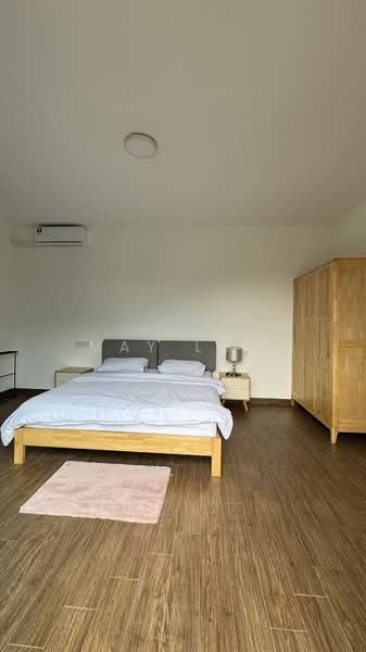 Twin Villa for Rent in Forest City (Gelang Patah) - May Low - forest-city-golf-villa-master-bedroom.jp - PropertyGuru.com.my