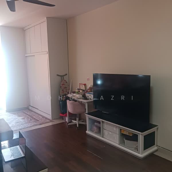 Pangsapuri untuk Dijual di Zennith Suites (Pangsapuri Kebun Teh) - Mohd Nazri - Living Room - PropertyGuru.com.my