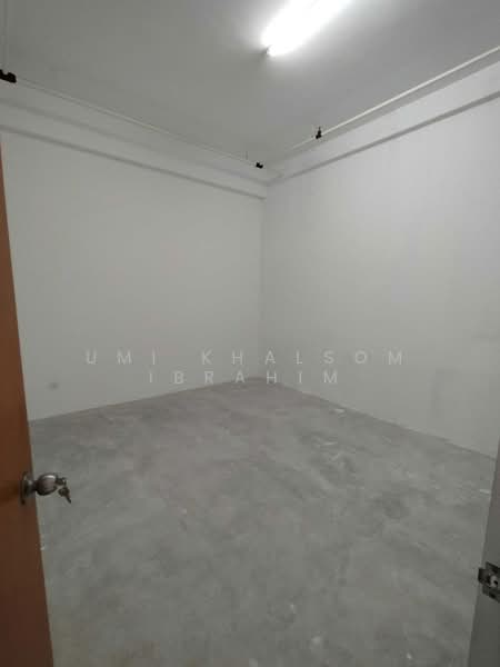 Shop / Office for Rent in Cyber 9 (Cyberjaya) - Umi Khalsom Ibrahim - PropertyGuru.com.my