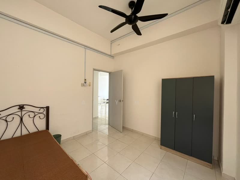 Apartment for Rent at Rumah Pangsa Bukit Baru Jaya - Abby Ho - Bedroom - PropertyGuru.com.my