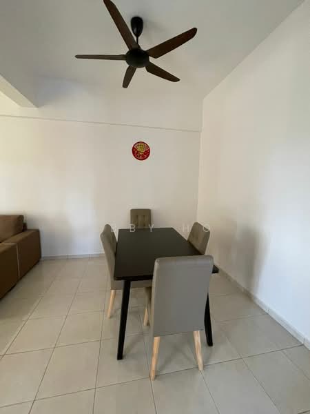 Pangsapuri untuk Disewa di Rumah Pangsa Bukit Baru Jaya - Abby Ho - Dining Room - PropertyGuru.com.my