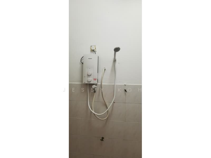Rumah Teres 1 Tingkat untuk Disewa di Johor Bahru (Johor) - Jessy Koh - Bathroom - PropertyGuru.com.my