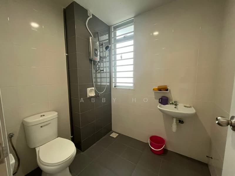 Apartment for Rent at Residensi Rumpun Bahagia (Residensi Melaka Tengah 1) - Abby Ho - Bathroom - PropertyGuru.com.my