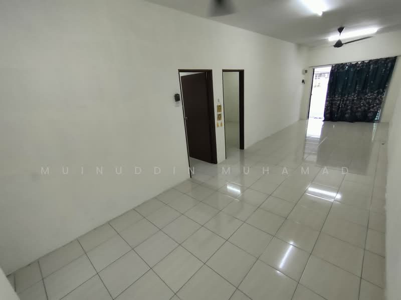 Rumah Teres 1 Tingkat untuk Dijual di Sitiawan (Perak) - Muinuddin Muhamad - Living Room - PropertyGuru.com.my