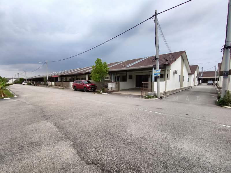 Rumah Teres 1 Tingkat untuk Dijual di Sitiawan (Perak) - Muinuddin Muhamad - Exterior - PropertyGuru.com.my