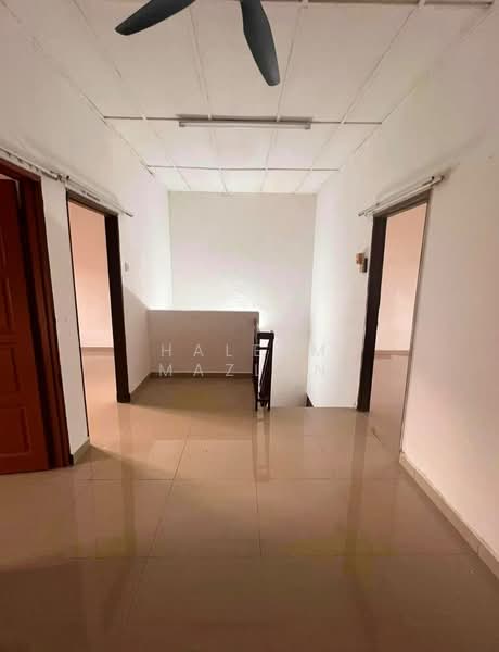Rumah Teres 2 Tingkat untuk Disewa di Seksyen 8 (Bangi) - Haleem Mazlan - Family Area - PropertyGuru.com.my