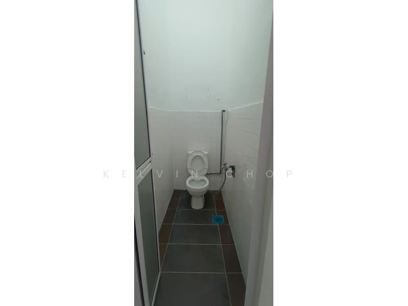 Rumah Teres 1 Tingkat untuk Disewa di Taman Johor Jaya (Johor Bahru) - Kelvin Chop - Bathroom - PropertyGuru.com.my