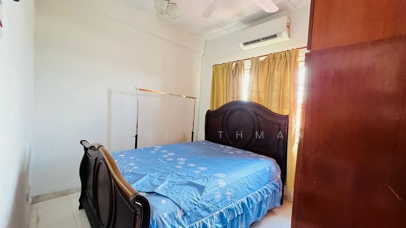 Semi-Detached House for Sale in Taman Rasah Kemayan (Rasah) - Azrul Othman - Bedroom - PropertyGuru.com.my