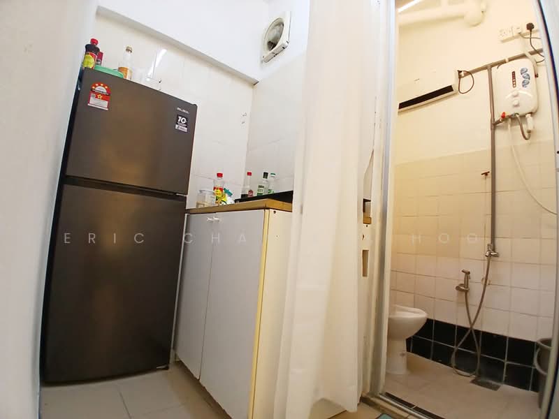 Shop / Office for Sale in Cheras Business Centre (Kuala Lumpur) - Eric Chan Kok Hoo - Kitchen - PropertyGuru.com.my