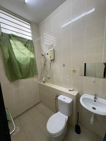 Rumah Teres 3 Tingkat untuk Disewa di Kajang (Selangor) - Halim Mazlan - Bathroom - PropertyGuru.com.my