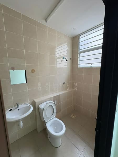 Rumah Teres 3 Tingkat untuk Disewa di Kajang (Selangor) - Halim Mazlan - Bathroom - PropertyGuru.com.my