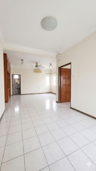 Rumah Teres 2 Tingkat untuk Dijual di Mahkota Cheras (Cheras) - Kho Daniel - Living Room - PropertyGuru.com.my