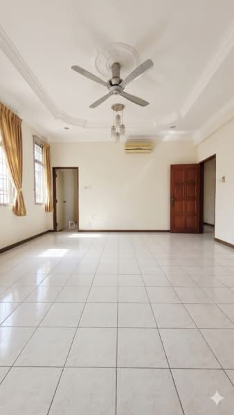 Rumah Teres 2 Tingkat untuk Dijual di Mahkota Cheras (Cheras) - Kho Daniel - Living Room - PropertyGuru.com.my