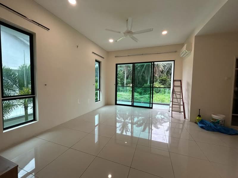 Semi-Detached House for Sale in Ipoh (Perak) - Lee Muzi - Living Room - PropertyGuru.com.my