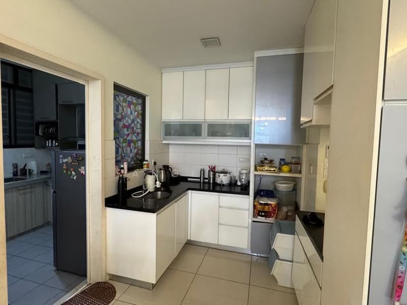 Kondominium untuk Dijual di The Z Residence - Angela . - PropertyGuru.com.my