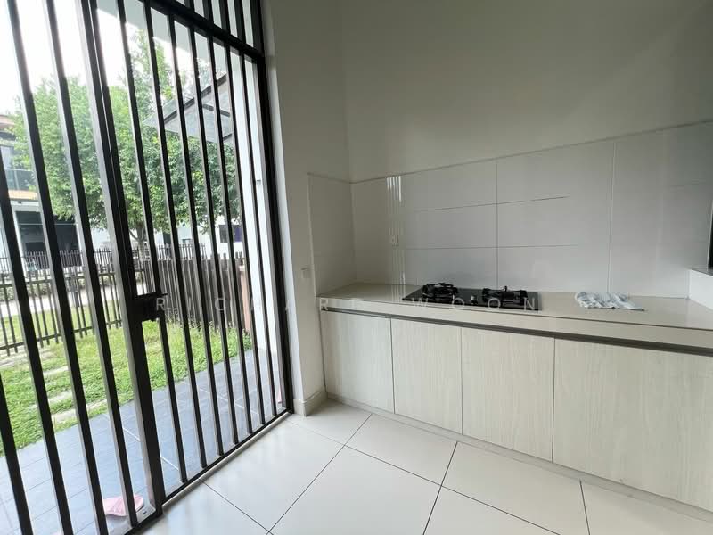 Semi-Detached House for Sale in Eco Sanctuary (Telok Panglima Garang) - Richard Woon - Kitchen - PropertyGuru.com.my