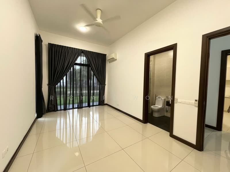 Semi-Detached House for Sale in Eco Sanctuary (Telok Panglima Garang) - Richard Woon - Bathroom - PropertyGuru.com.my
