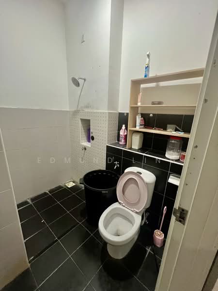 2-storey Terraced House for Rent in Johor Bahru (Johor) - Edmund Ling - Bathroom - PropertyGuru.com.my