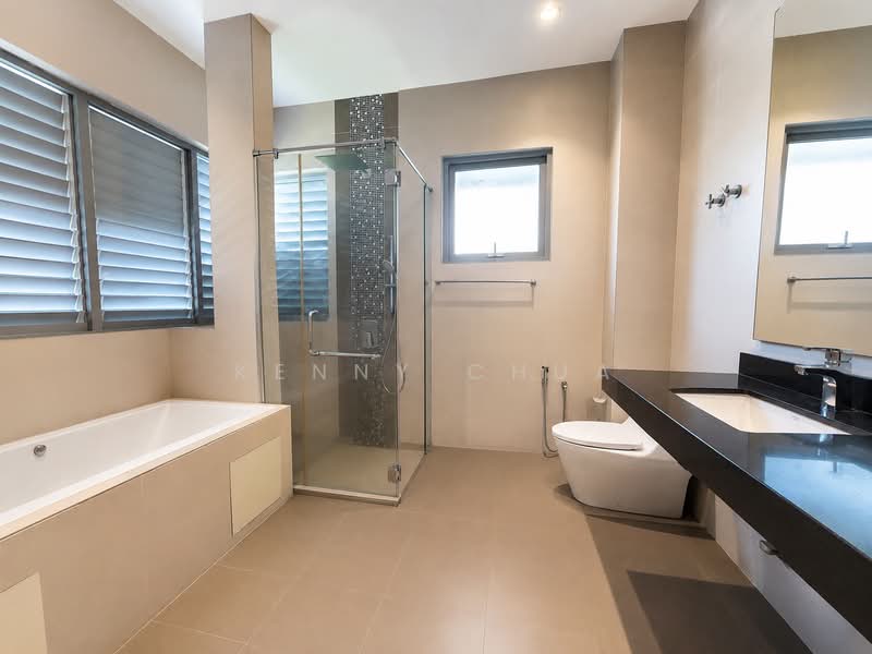 Rumah Banglo untuk Dijual di Saujana (Selangor) - Kenny Chua - Bathroom - PropertyGuru.com.my
