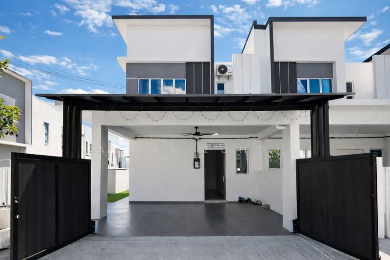 2-storey Terraced House for Sale in Bandar Sri Sendayan (Negeri Sembilan) - AIMAN ZUHDI - PropertyGuru.com.my