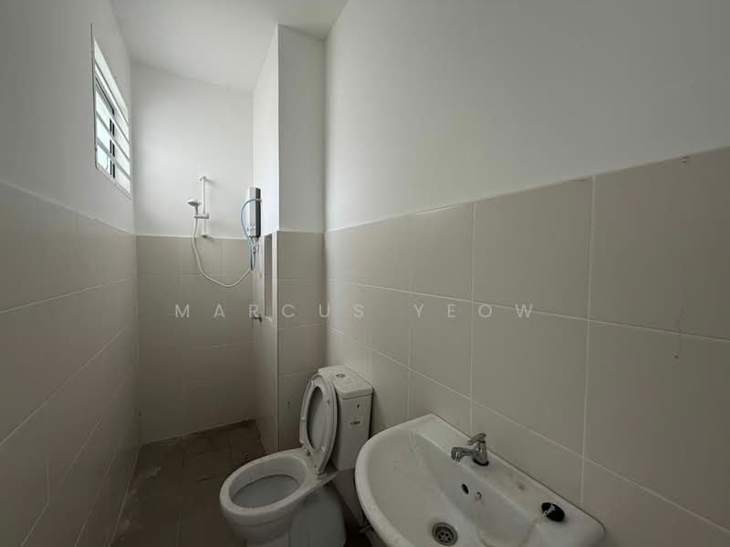 1-storey Terraced House for Rent in Seremban (Negeri Sembilan) - Marcus Yeow - Bathroom - PropertyGuru.com.my