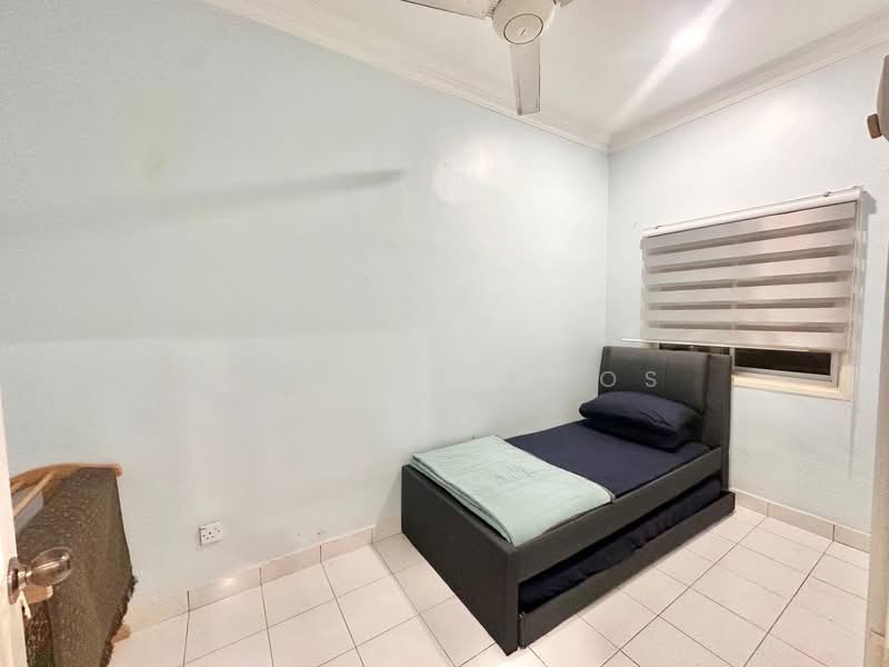 Rumah Teres 2 Tingkat untuk Dijual di Seksyen 3 (Bangi) - Izzat Zamros - PropertyGuru.com.my