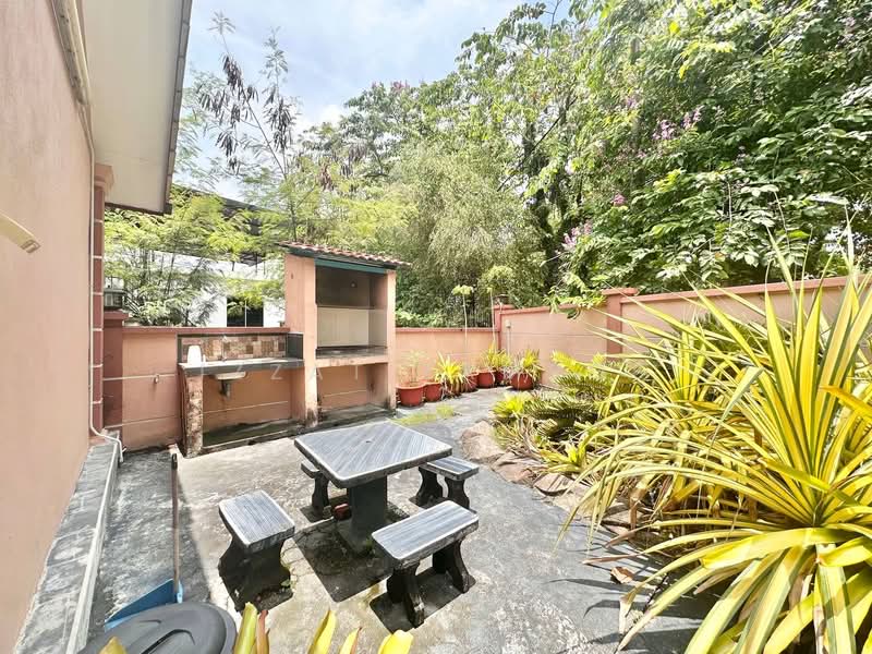 Rumah Teres 2 Tingkat untuk Dijual di Seksyen 3 (Bangi) - Izzat Zamros - PropertyGuru.com.my