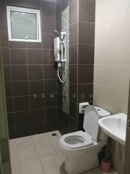 Condominium for Rent at Solaria Square - Sam Yeoh - Bathroom - PropertyGuru.com.my