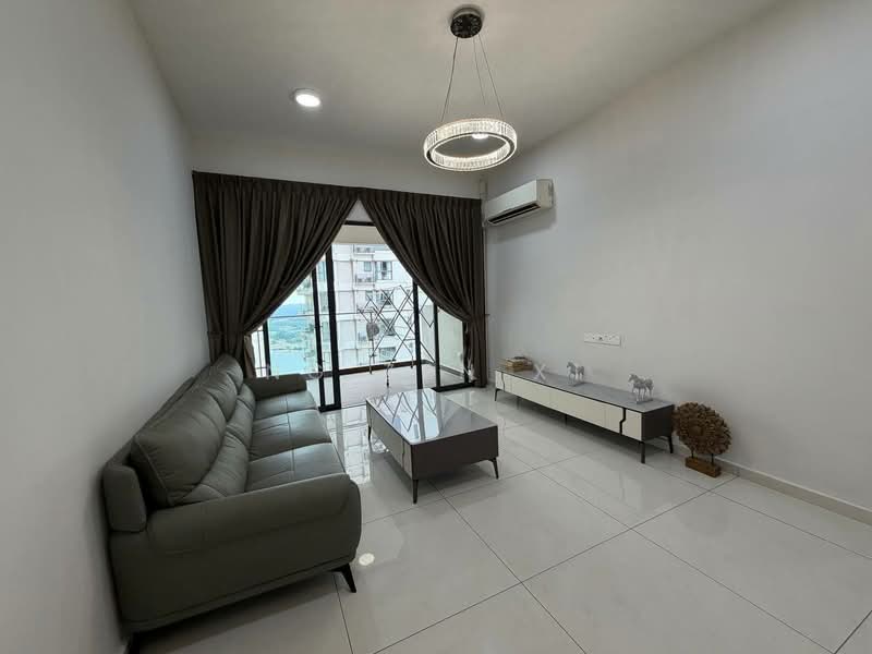 Kondominium untuk Dijual di Royal Strand @ Country Garden Danga Bay - NG ZEN XI - Living Room - PropertyGuru.com.my
