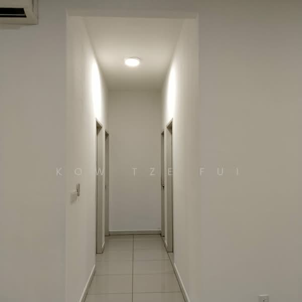 Servis Apartment untuk Disewa di Savanna Executive Suite @ Southville City - Kow Tze Fui - Corridor - PropertyGuru.com.my