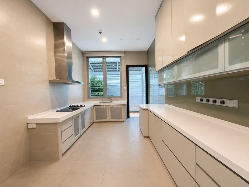 Bungalow for Sale in Glenmarie (Selangor) - Kenny Chua - Kitchen - PropertyGuru.com.my