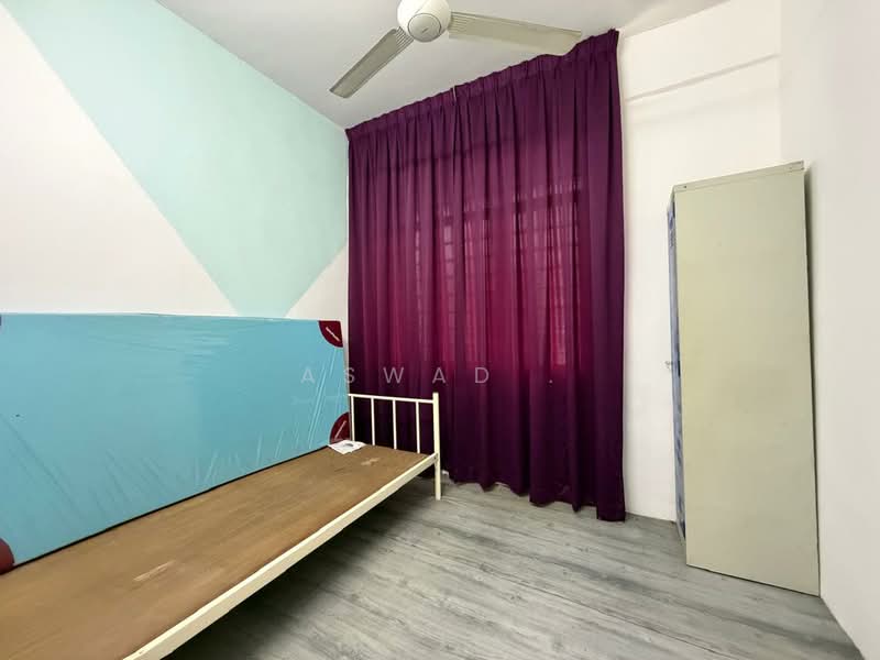 Rumah Flat untuk Dijual di Taman Pauh Indah - Aswad . - Bedroom - PropertyGuru.com.my
